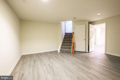 12516 Erroll Ln, Bristow, VA 20136 - photo 2