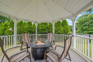 2 Bradford Cir, Hudson, NH 03051 - photo 3