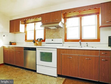 2038 E Deep Run Rd, Manchester, MD 21102 - photo 5