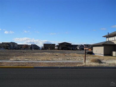 961 NW 13th St, Redmond, OR 97756 - photo 2