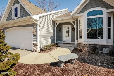004-Front_View-2564440-small
