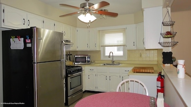 55 Castleton Dr, Toms River, NJ 08757 - photo 5