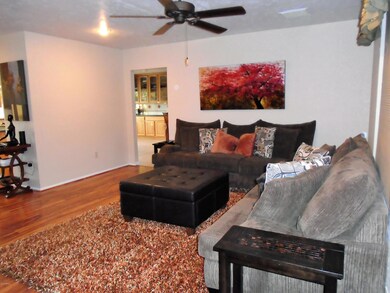 4632 W Lawrence Ln, Glendale, AZ 85302 - photo 3