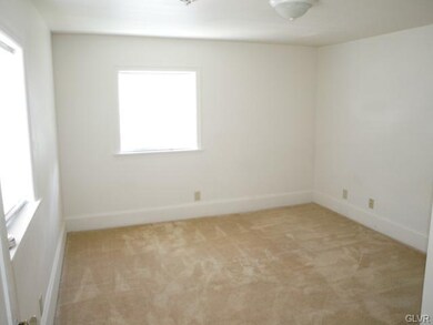 2575 6th St unit 3, Bath, PA 18014 - photo 2
