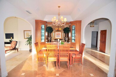Formal Dining
