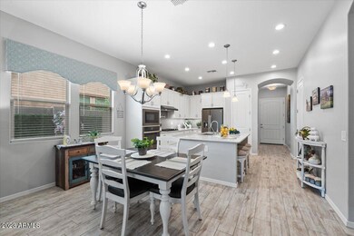 05-Dining and Entry