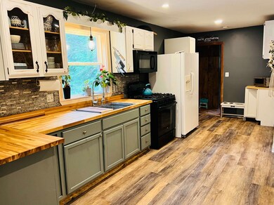 769 Plain Rd, Hinsdale, NH 03451 - photo 4