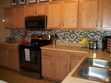 KITCHEN W/TILE BACKSPLASH