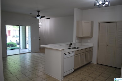 447 W Longleaf Dr unit 802, Auburn, AL 36832 - photo 6