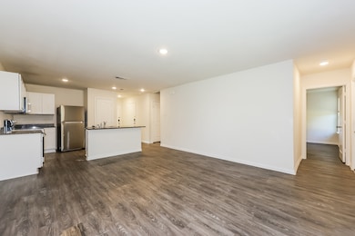 1308 N Brazos Ave, Cleburne, TX 76031 - photo 4