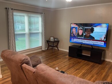 514 514 Layton, Kilgore, TX 75662 - photo 3