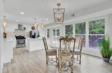 2255 Mariners Ferry - Kitchen