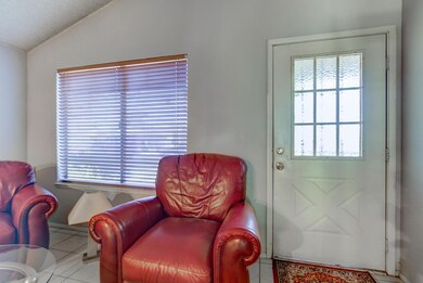 1706 E Apollo Rd-6
