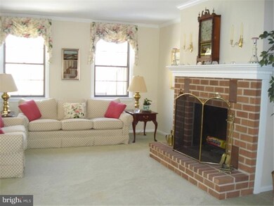 302 Albans Ct, Malvern, PA 19355 - photo 5