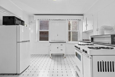 72 N Margin St unit 2, Boston, MA 02113 - photo 3