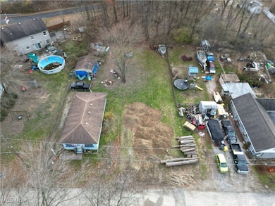 853 Harbor Ave, Lake Milton, OH 44429 - photo 3