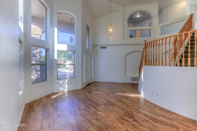 6 Living Room photo b-2