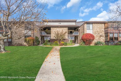 68 Overlook Way unit J, Manalapan, NJ 07726 - photo 6