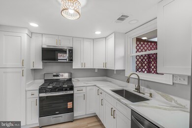 13814 Greenwood Dr, Woodbridge, VA 22193 - photo 5