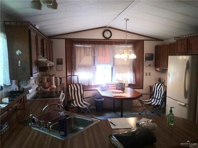 862 Kennard St, Donna, TX 78537 - photo 4