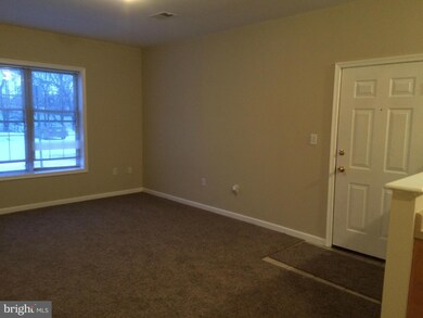 730 Bassett Dr unit 1B, Chambersburg, PA 17201 - photo 3