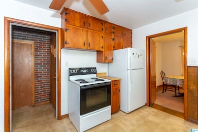 2509 7th St NE, Center Point, AL 35215 - photo 6