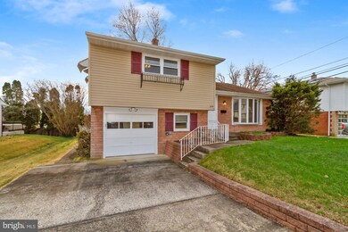 270 Richards Ave, Lansdowne, PA 19050 - photo 3