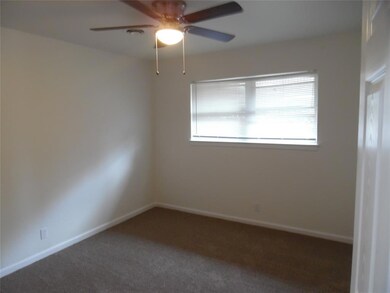 612 Plainview Dr, Hurst, TX 76054 - photo 5