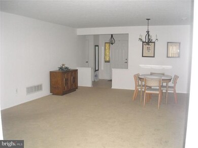 404 Elderberry Ct, Mount Laurel, NJ 08054 - photo 6