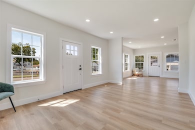 718 Grandview Ave, Dallas, TX 75223 - photo 6