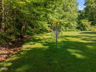 2792 Happy Hollow-39