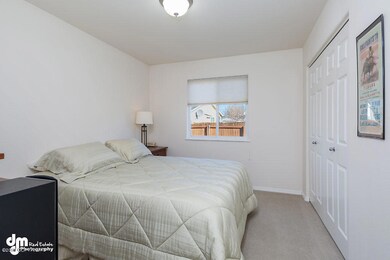 Bedroom 1_KI_IMG_2355-SMALL