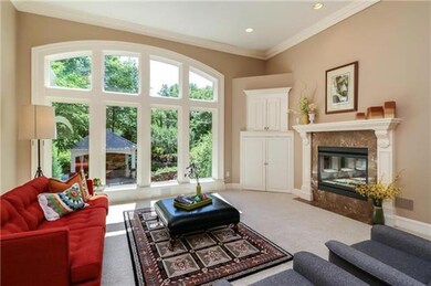 8447 Summit St, Lenexa, KS 66215 - photo 4