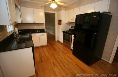 801 Cowles St, Fayetteville, NC 28303 - photo 5