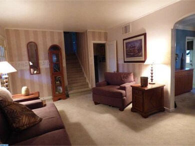 2536 Fernwood Ave, Abington, PA 19001 - photo 6