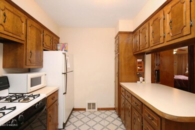 1511 Leonard St NE, Grand Rapids, MI 49505 - photo 4