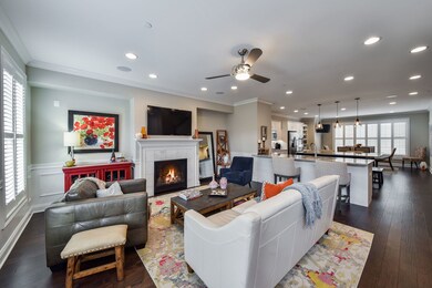 361 E Liberty Dr, Wheaton, IL 60187 - photo 2