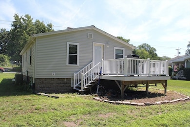 24 Blanchard St, Chicopee, MA 01020 - photo 3