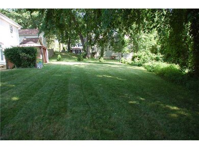 227 Cherry Hill Ave, Woonsocket, RI 02895 - photo 4