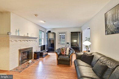 2000 Lansdowne Way, Silver Spring, MD 20910 - photo 7