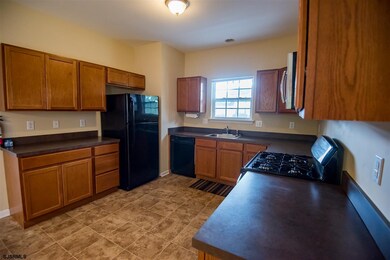 306 Meadows Dr, Galloway, NJ 08205 - photo 7