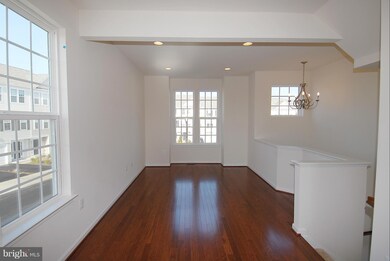 8393 Scotland Loop unit 72, Manassas, VA 20109 - photo 5
