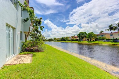 3061 Laurel Ridge Cir, Riviera Beach, FL 33404 - photo 3