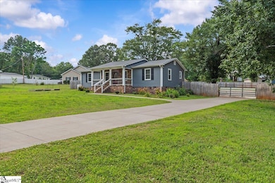 13 Williams Rd, Taylors, SC 29687 - photo 2