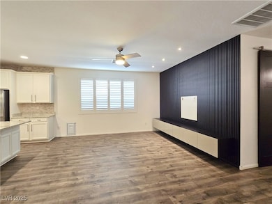 6233 Canterbury Field Rd, Las Vegas, NV 89113 - photo 5