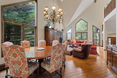 Diningroom/Livingroom