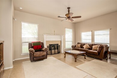 8210 Garrison Point Dr, Houston, TX 77040 - photo 4