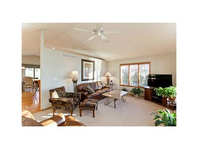 Family Room-L1. Vaulted ceiling