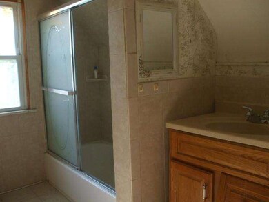 3639 Berkeley Dr, Toledo, OH 43612 - photo 7