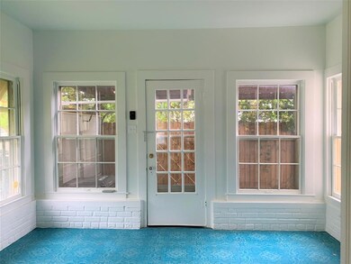 918 W Chestnut St, Denison, TX 75020 - photo 4